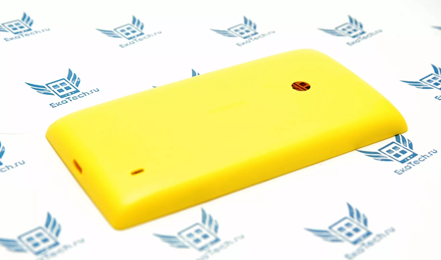 Задняя крышка Nokia Lumia 520 (RM-914) желтого цвета