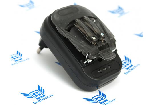 Универсальное зарядное устройство для аккумуляторов (типа лягушка) в 1A черная фото 1