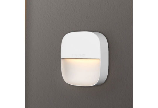 Умный ночник Xiaomi Yeelight Plug-In Night Sensitive (YLYD09YL), белый фото 1