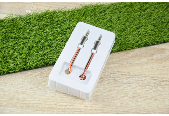 Аудиокабель AUX 3.5mm - 3.5mm  1 метр в цветной оплётке фото 1